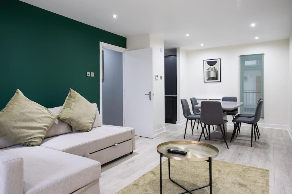 Luxury, Sleeps 6, City Centre Belfast Exteriér fotografie