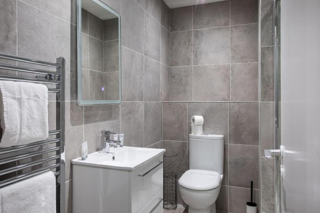 Luxury, Sleeps 6, City Centre Belfast Exteriér fotografie