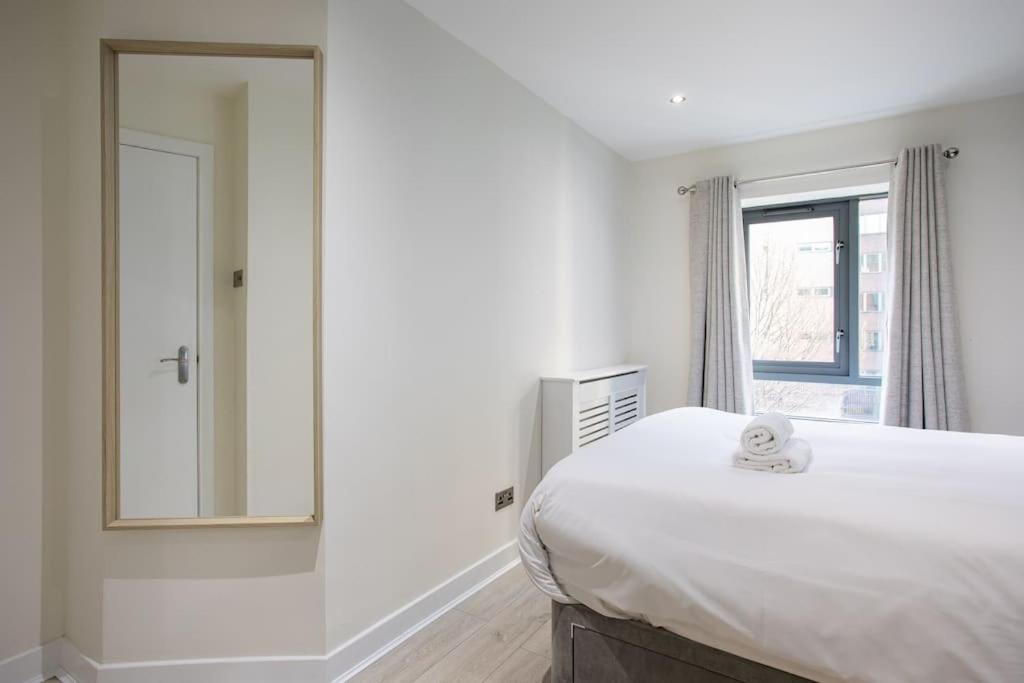 Luxury, Sleeps 6, City Centre Belfast Exteriér fotografie